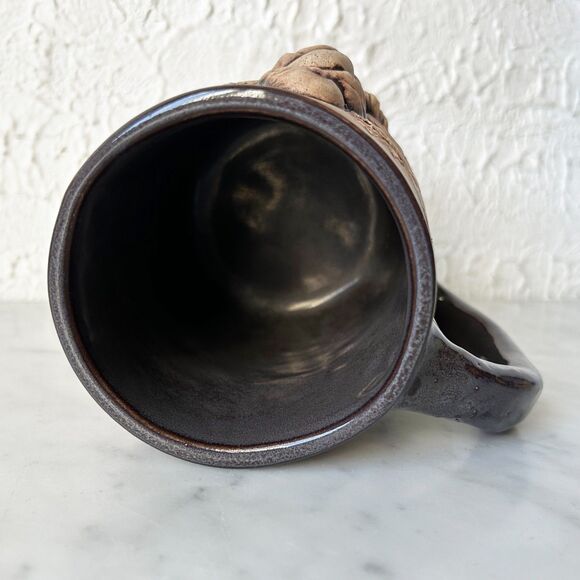 Vintage NA Eastman Pottery Mug Jogger Runner Sports Handmade Clay Signed 1980 - Picture 6 of 7